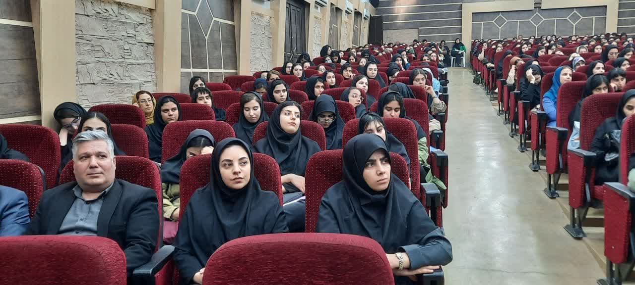 مراسم جشن دانشجویان جدیدالورود دختر 1