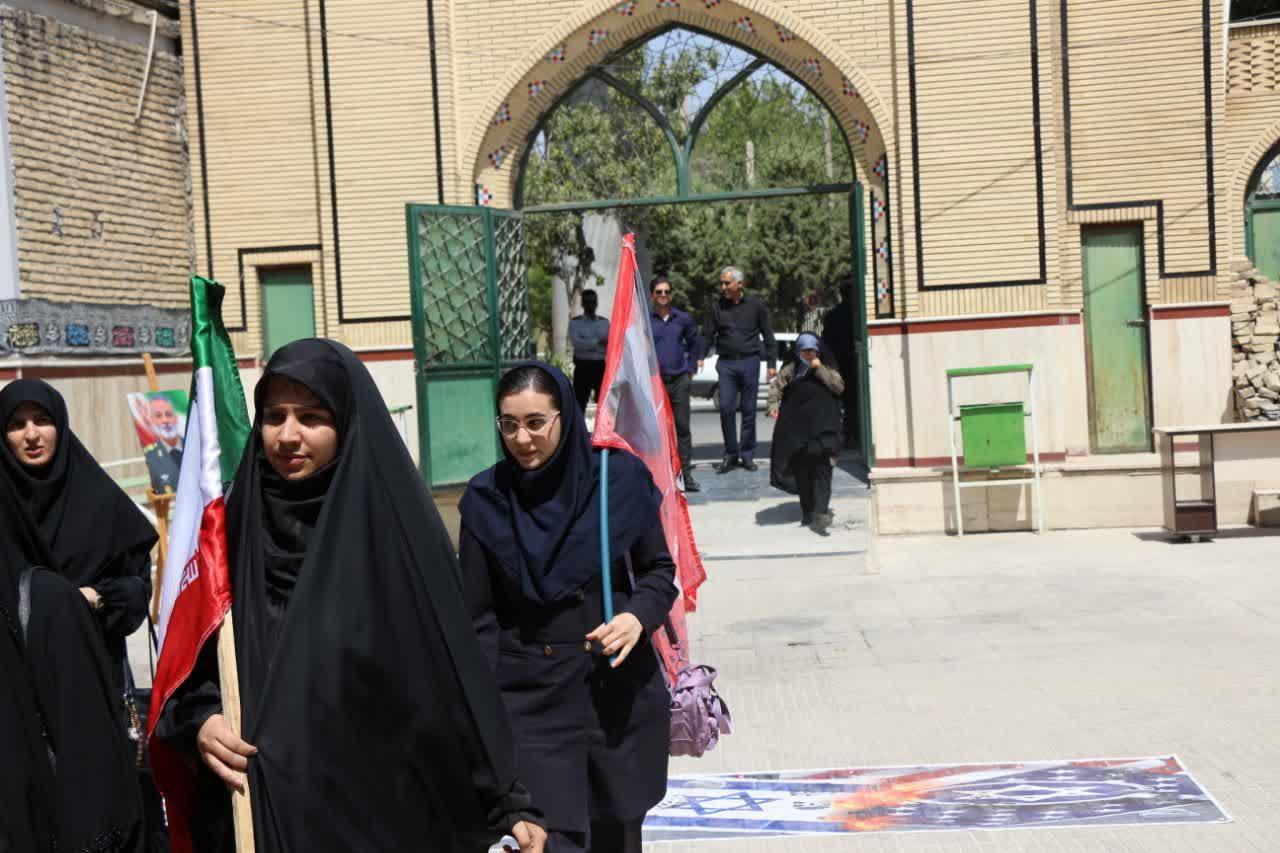 مراسم بزرگداشت و سوگواری رهبر شهید2 7